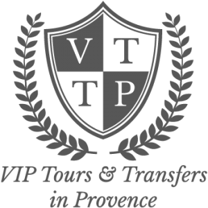 VIP TTP vous propose un service de Transport VIP avec chauffeur guide privé en véhicule haut de gamme